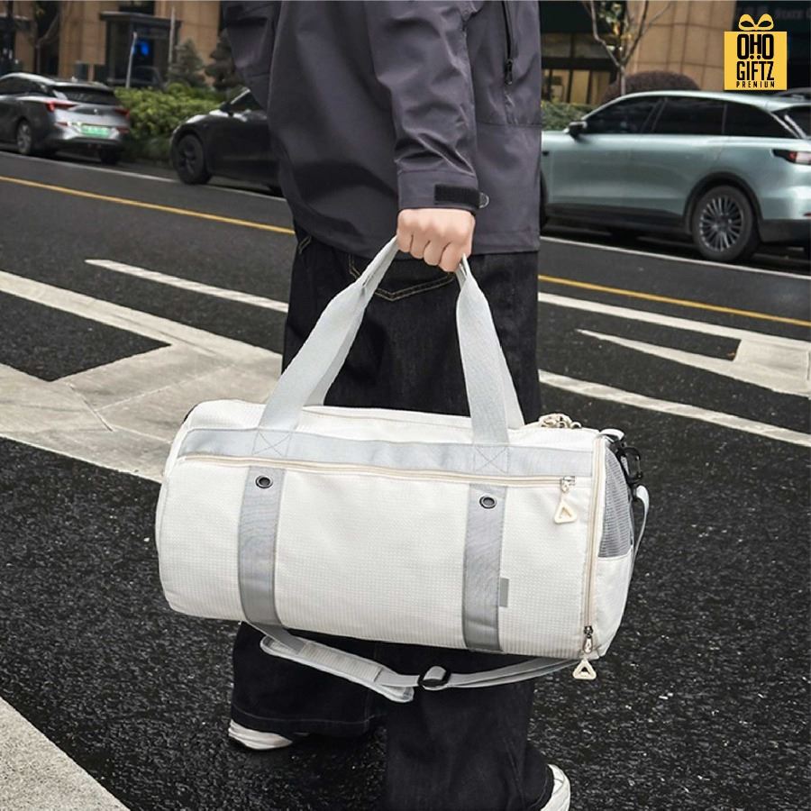 กระเป๋ายิม มีแยกส่วนแห้งและเปียก สกรีนโลโก้ ทำเป็นของพรีเมี่ยมได้