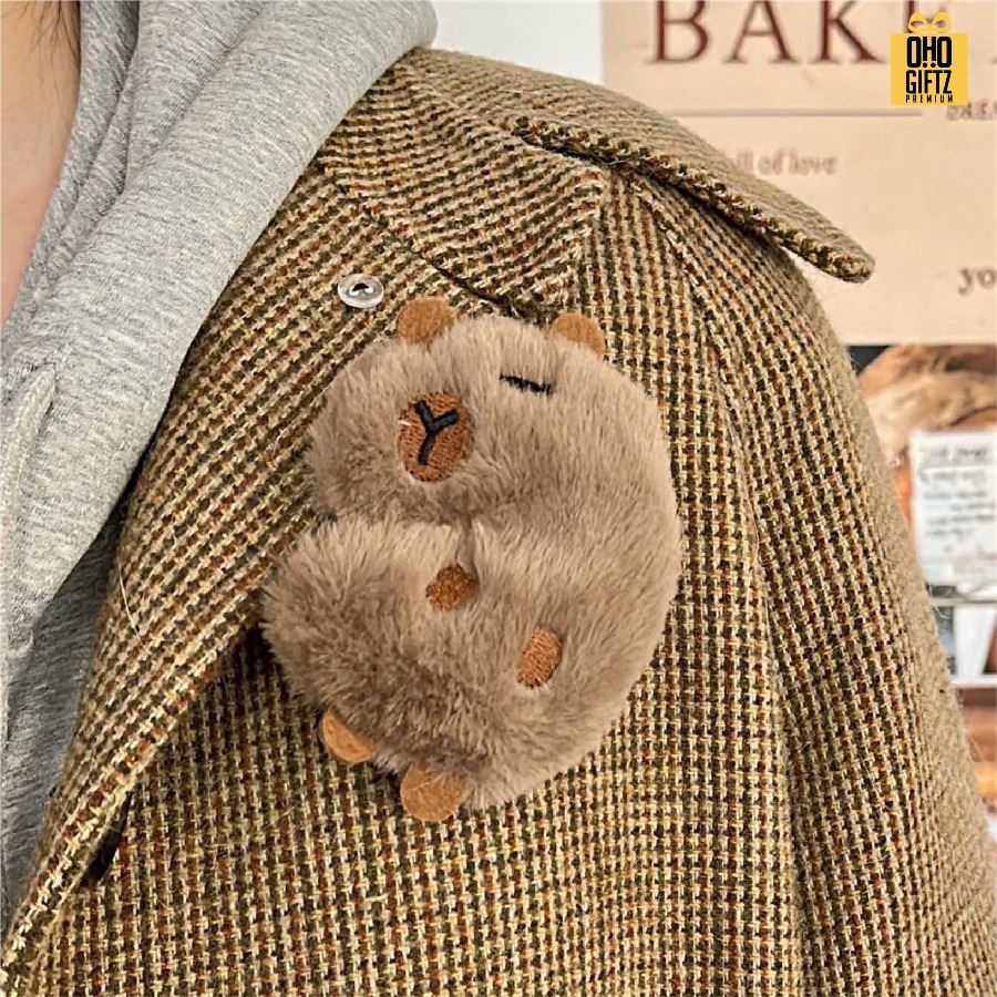 เข็มกลัดตุ๊กตาคาปิบาร่า พร้อมแพคเกจพิมพ์โลโก้ ทำเป็นของพรีเมี่ยม ของที่ระลึก ของชำร่วย