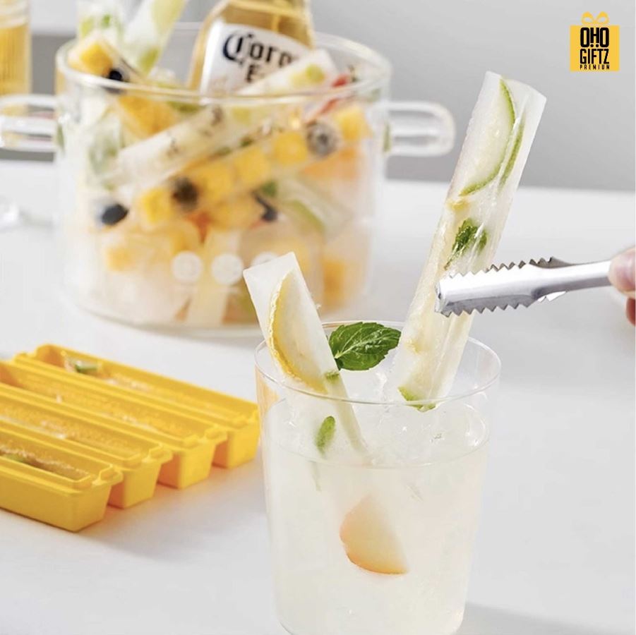 ถาดทำน้ำแข็งพลาสติกทรงเฟรนช์ฟราย แม่เหล็กติดตู้เย็น สกรีนชื่อ สกรีนโลโก้ ทำเป็นของพรีเมี่ยมได้