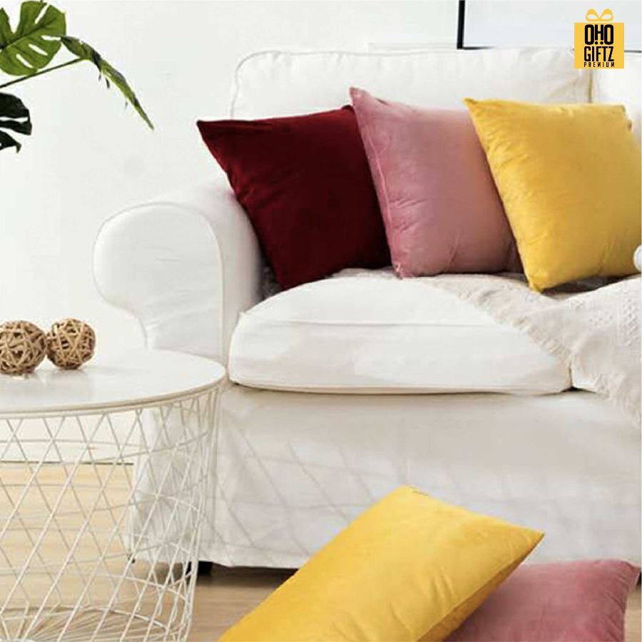 หมอนอิงขนกำมะหยี่ สกรีนโลโก้ ทำเป็นของพรีเมี่ยมได้ 