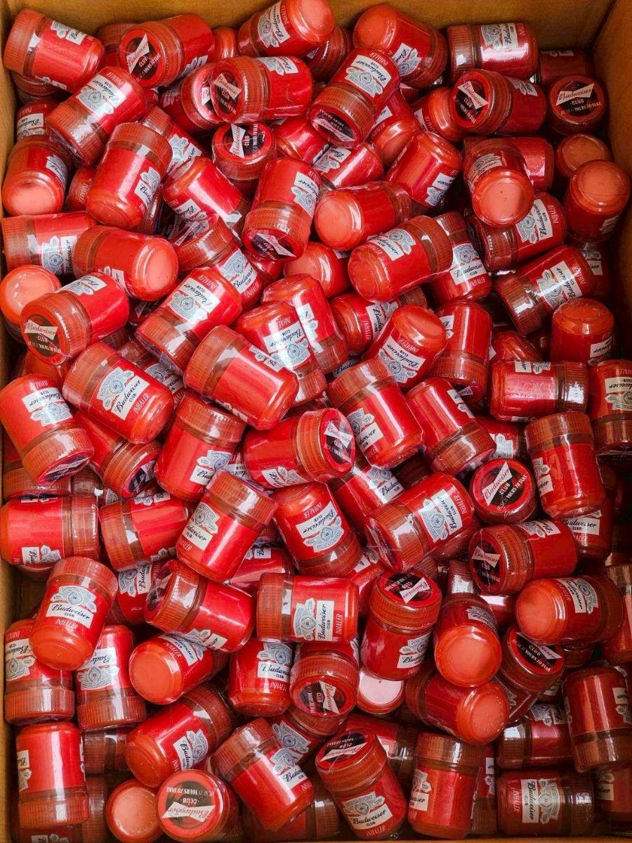 ยาดมสมุนไพร รับผลิตออกแบบฉลากได้ตามต้องการ ทำเป็นของพรีเมี่ยม ของชำร่วยได้