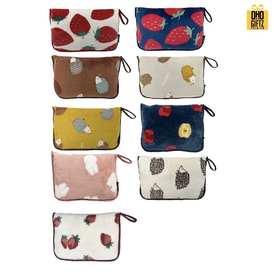 ผ้าห่มสำหรับเดินทางพับได้ ผลิตโลโก้ ติดลาเบล ทำเป็นของพรีเมี่ยมได้