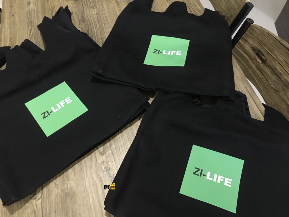 Canvas Bag ถุงผ้าแคนวาส สกรีนโลโก้  ทำเป็นของพรีเมี่ยม ของที่ระลึกได้