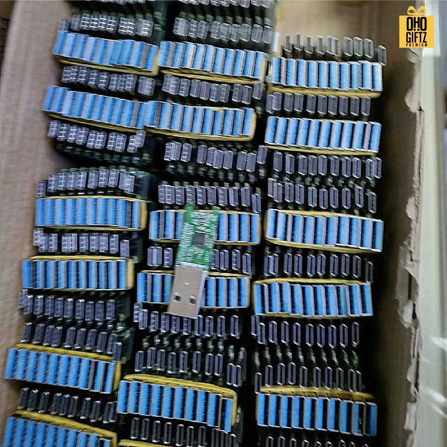 แฟลชไดรฟ์ USB สกรีนได้ไม่จำกัดสี สกรีนชื่อร้าน ทำเป็นของพรีเมี่ยมได้