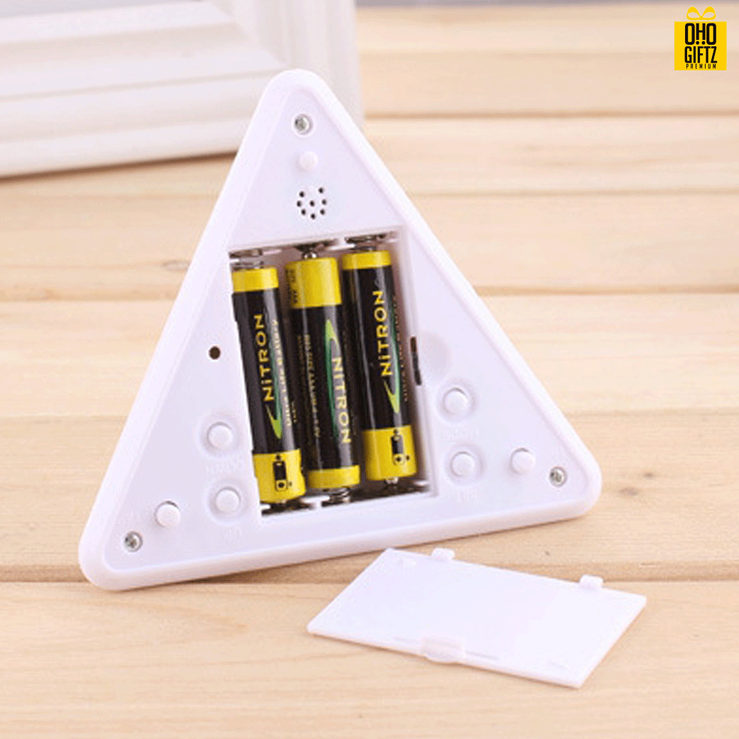 นาฬิกาปลุกพีระมิด ไฟเปลี่ยน 7 สี สกรีนโลโก้ ทำเป็นของพรีเมี่ยมได้