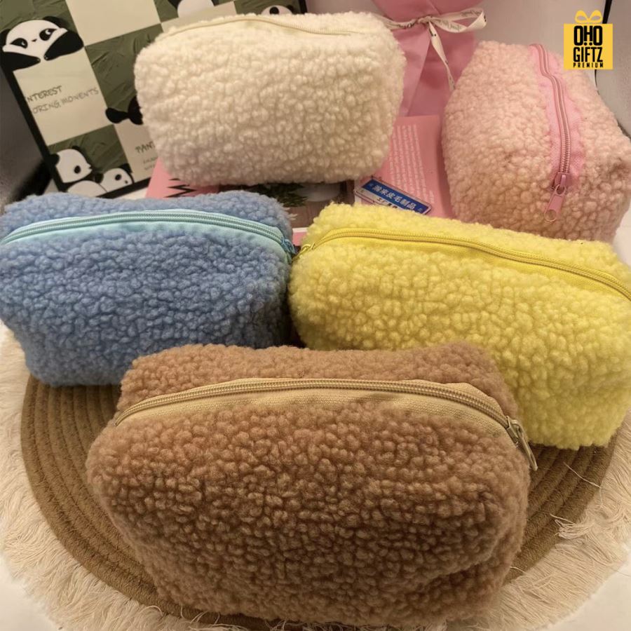 กระเป๋าเครื่องสำอางขนปุย ผลิตโลโก้ ติดลาเบล ทำเป็นของพรีเมี่ยม