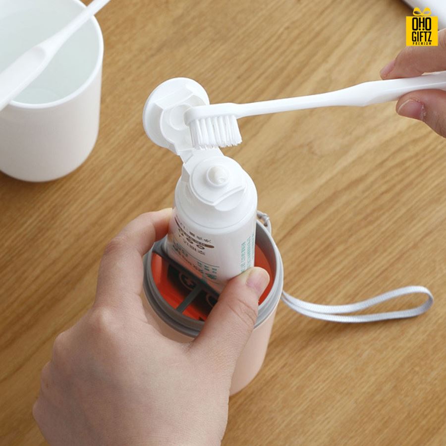 กระบอกใส่แปรงสีฟัน สกรีนชื่อ สกรีนโลโก้  ทำเป็นของพรีเมี่ยมได้ 