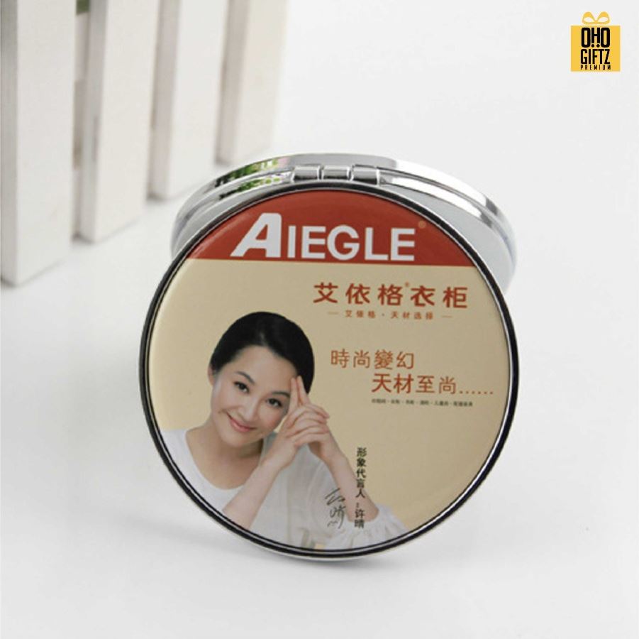 ตลับกระจกขอบโลหะ พิมพ์ไม่จำกัดสี 2 ด้าน สกรีนโลโก้ ทำเป็นของพรีเมี่ยมได้