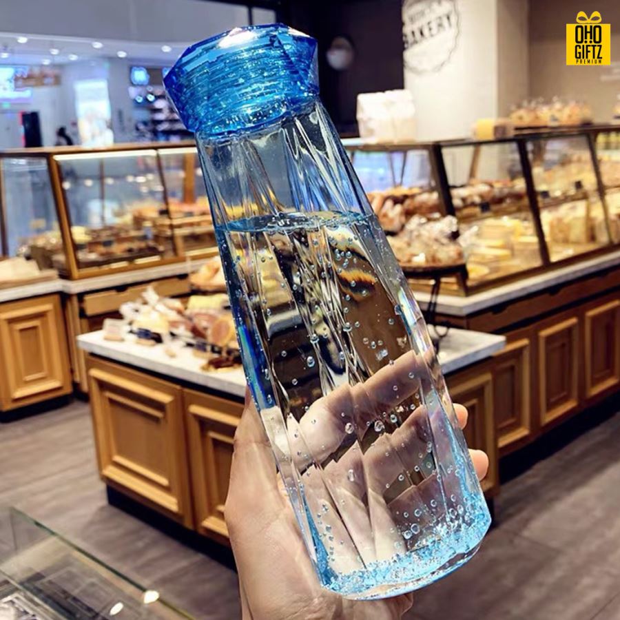 ขวดแก้วคริสตัล สกรีนชื่อ เลเซอร์โลโก้ฟรี  ทำเป็นของพรีเมี่ยมได้