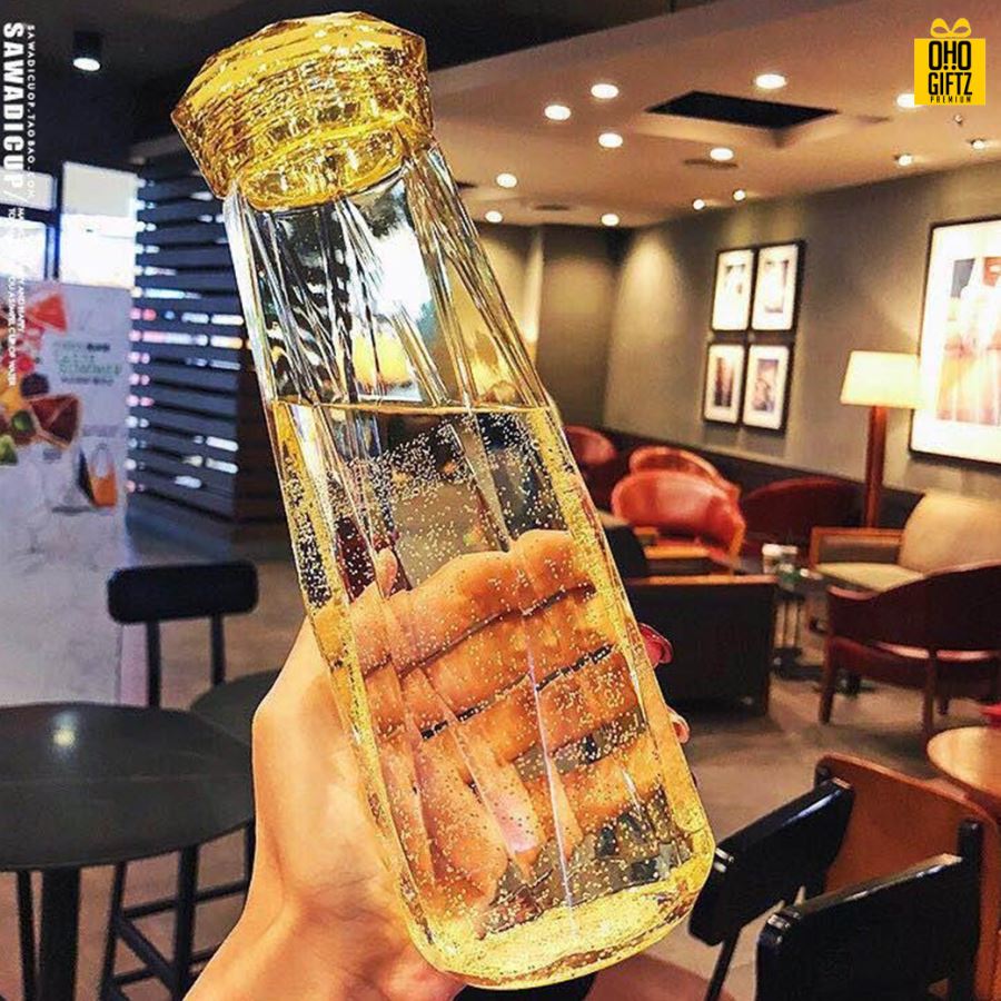 ขวดแก้วคริสตัล สกรีนชื่อ เลเซอร์โลโก้ฟรี  ทำเป็นของพรีเมี่ยมได้