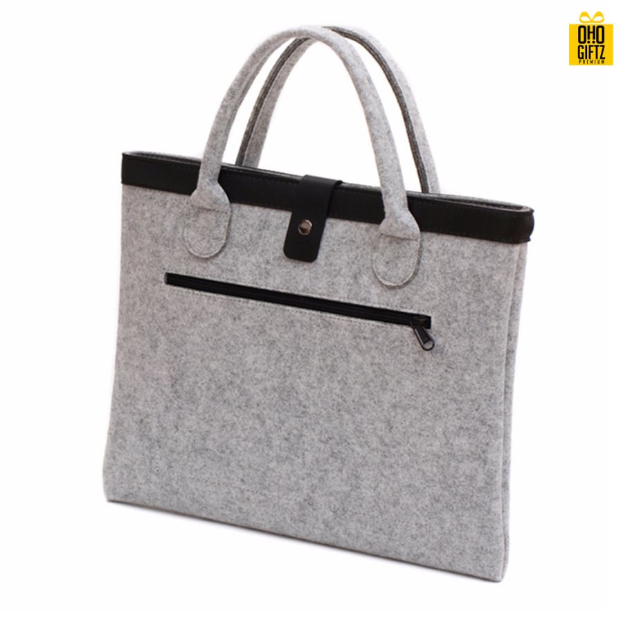 กระเป๋าผ้าFelt ใส่โน้ตบุ๊ค สกรีนโลโก้ ทำเป็นของพรีเมี่ยมได้