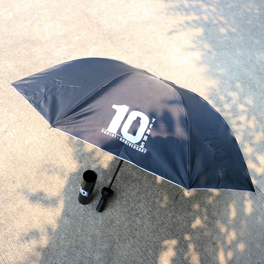 ร่มทรงขวดพับเก็บได้ สกรีนโลโก้ ทำเป็นสินค้าพรีเมี่ยม ของชำร่วย ของที่ระลึก