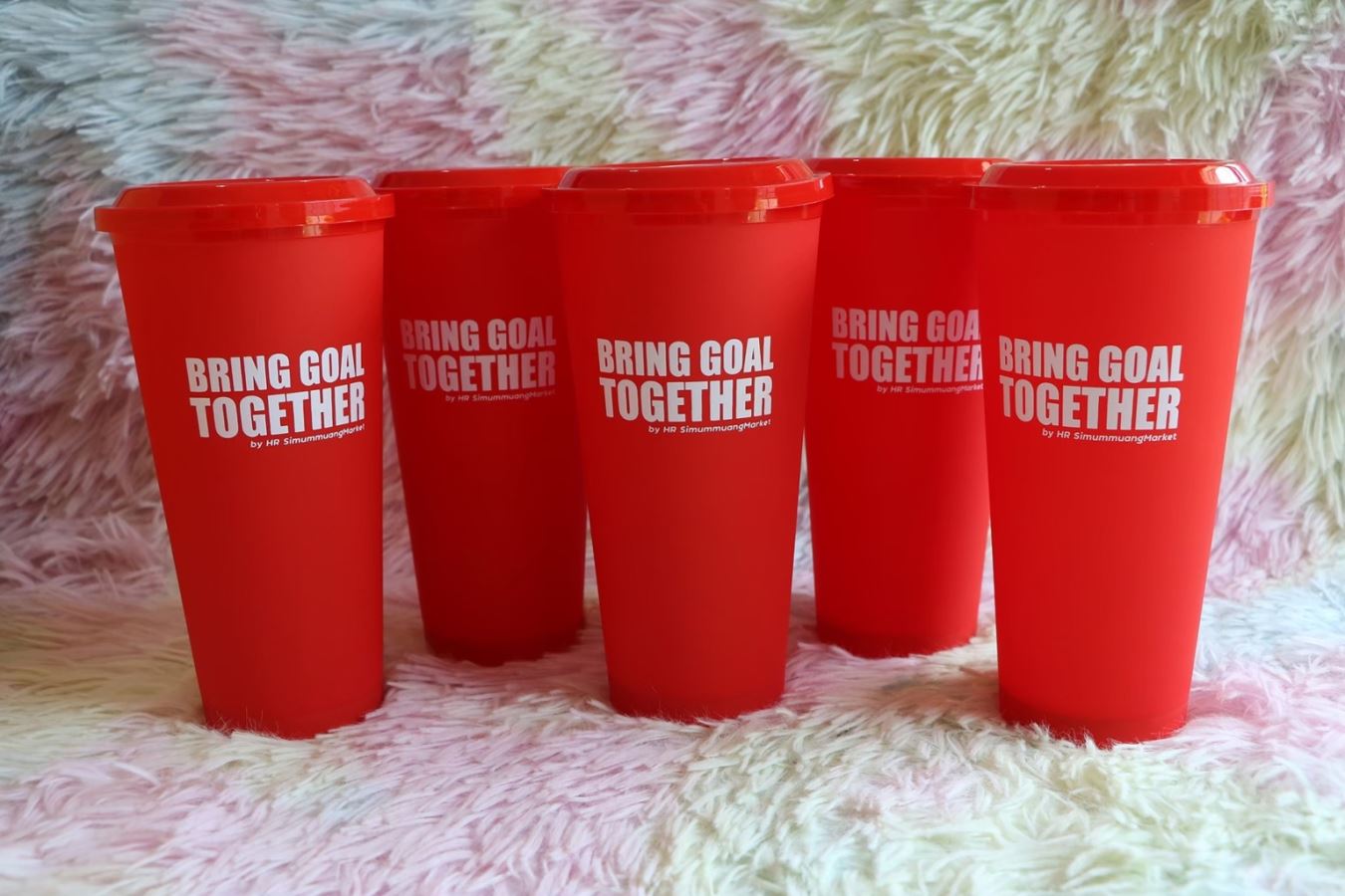 Party Cup 22 oz. สกรีนชื่อ สกรีนโลโก้ ทำเป็นของพรีเมี่ยมได้ 