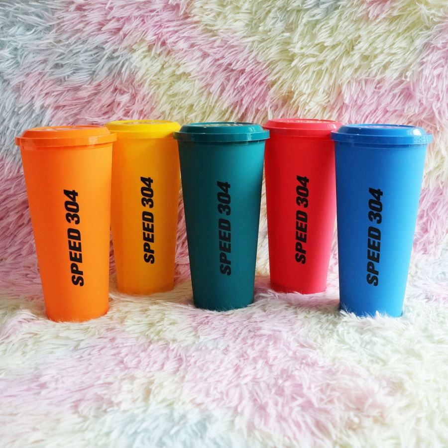 Party Cup 22 oz. สกรีนชื่อ สกรีนโลโก้ ทำเป็นของพรีเมี่ยมได้ 