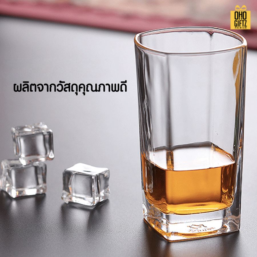 แก้วใสนักดื่ม สกรีนชื่อ สกรีนโลโก้ ทำเป็นของพรีเมี่ยมได้