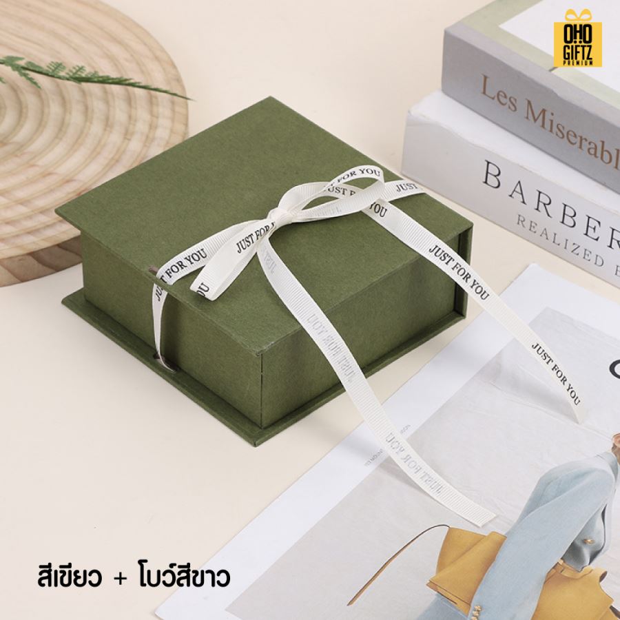 กล่องใส่จิลเวลรี่ เครื่องประดับ สกรีนชื่อ สกรีนโลโก้ ทำเป็นของพรีเมี่ยมได้