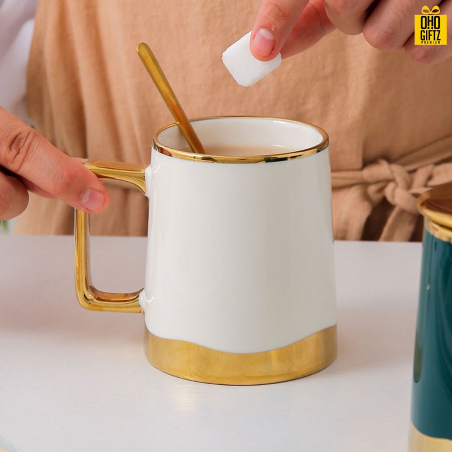 แก้วเซรามิกขอบทอง สกรีนชื่อ สกรีนโลโก้  ทำเป็นของพรีเมี่ยมได้