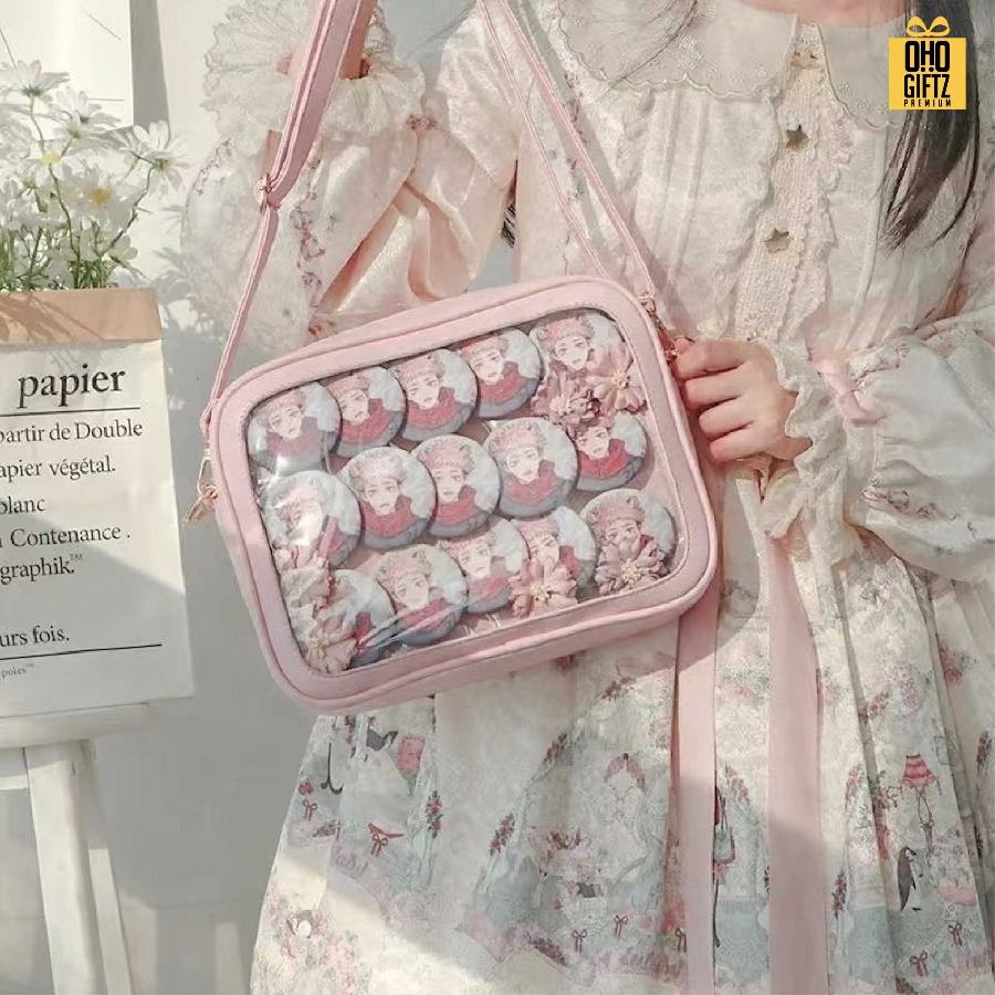 กระเป๋าสะพาย ด้านหน้า PVC ใส่ตุ๊กตาได้ สกรีนโลโก้ ทำเป็นของพรีเมี่ยมได้