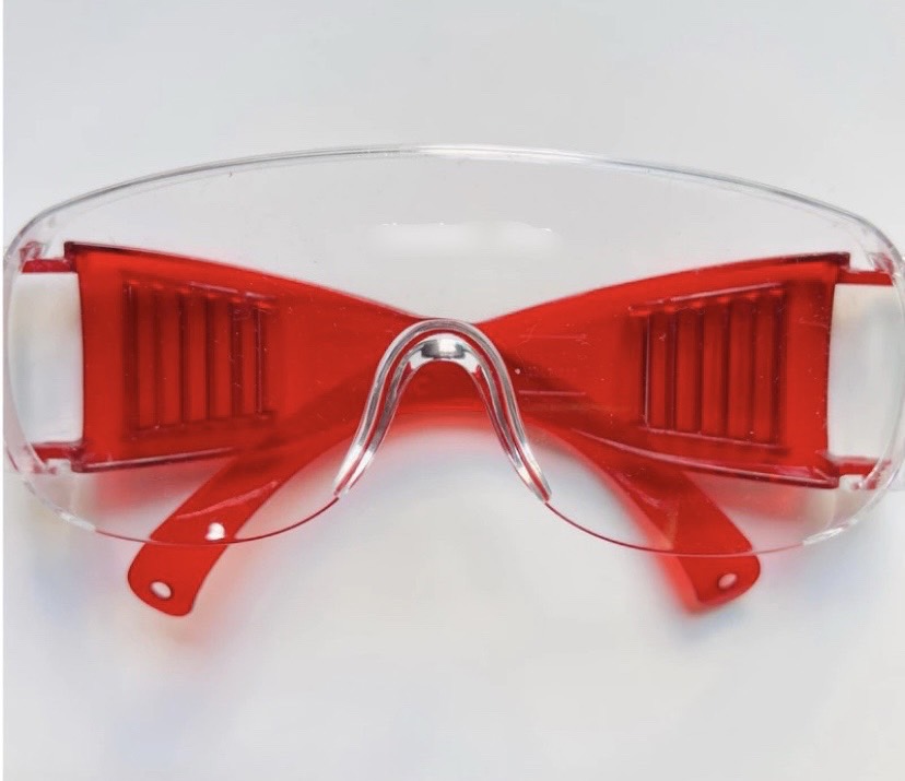 แว่นตาใสกันน้ำ สกรีนโลโก้  ทำเป็นของพรีเมี่ยม