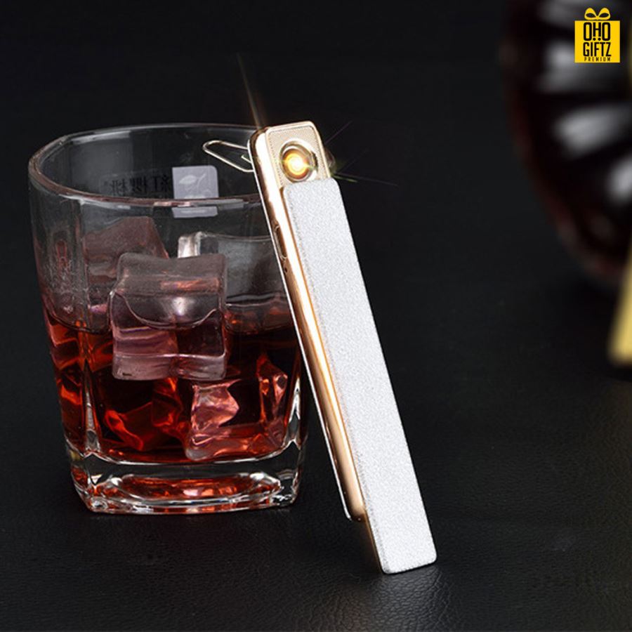 ที่จุดบุหรี่ USB พร้อมสกรีนภาพโลโก้ ทำของพรีเมี่ยมได้